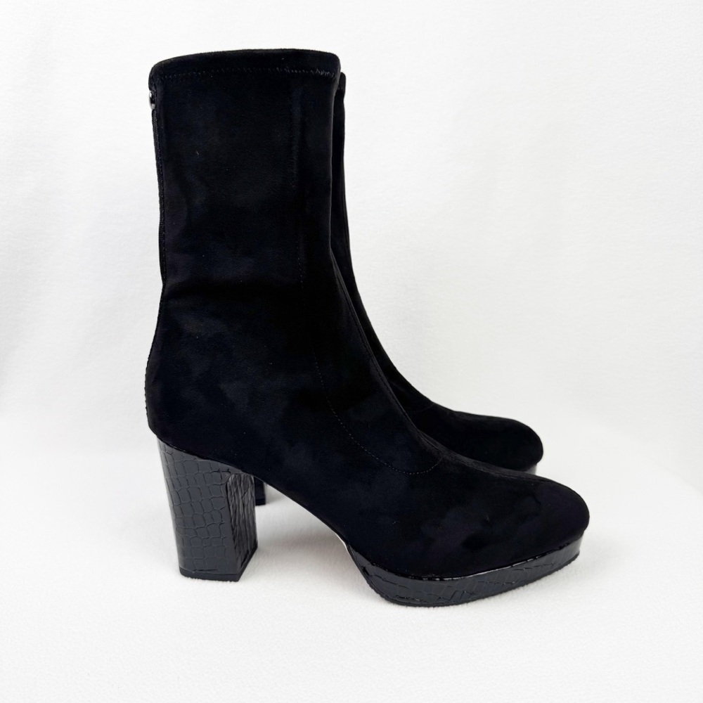 Donald Pliner Booties - Picture 4 of 7